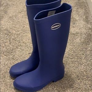 Rain boots